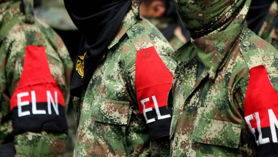 Un grupo de incautaciones de droga a gran escala en laboratorios clandestinos de un estado fronterizo venezolano sugiere que el Ejército de Liberación Nacional (ELN) y las disidencias de las Fuerzas Armadas Revolucionarias de Colombia (FARC) están incrementando el procesamiento de cocaína
