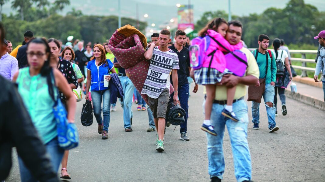 Acnur y OIM lanzan plan para atender 400 mil refugiados y migrantes venezolanos en Ecuador