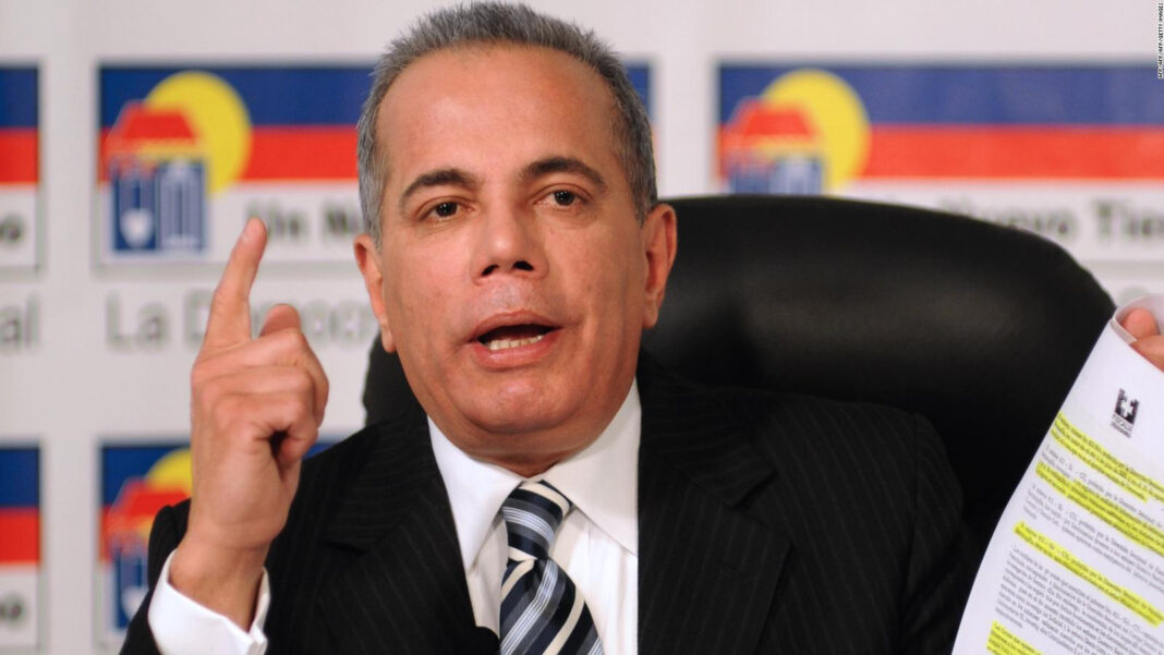 Manuel Rosales se encontraría vía CNE para postularse como candidato de UNT