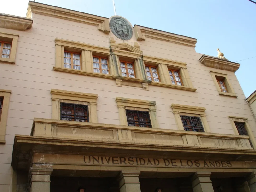 Comunidad universitaria de la ULA rechaza sentencia del TSJ que suspende elecciones en la casa de estudios