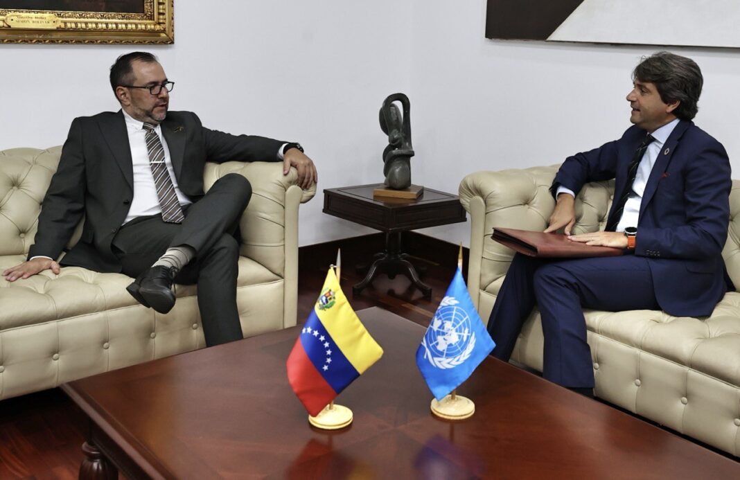 El ministro de Relaciones Exteriores del régimen de Nicolás Maduro, Yván Gil, ha sostenido una reunión con el coordinador residente de la Organización de las Naciones Unidas (ONU)