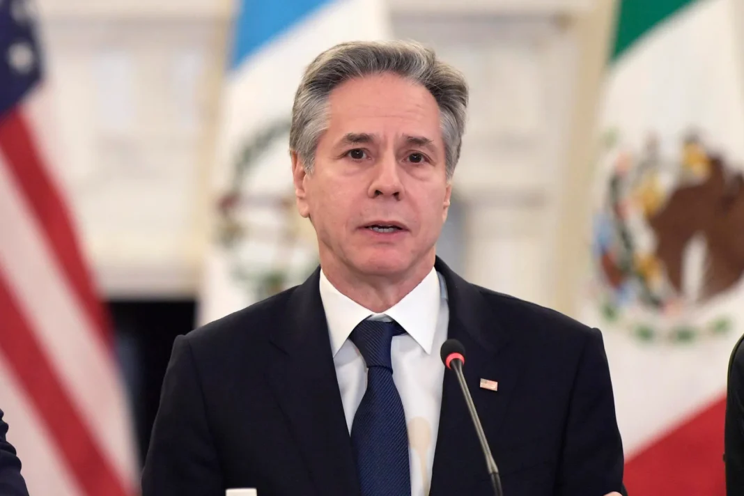 Altos exfuncionarios de Estados Unidos piden a Antony Blinken presionar a Nicolás Maduro en favor de elecciones libres