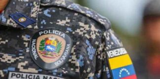 Funcionarios de la PNB bloquean protestas de estudiantes y trabajadores de la UCV Funcionarios de la PNB bloquean protestas de estudiantes y trabajadores de la UCV