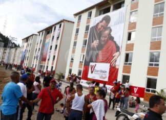 Detienen dos hombres que estafaban con entrega de casas de la Gran Misión Vivienda Detienen dos hombres que estafaban con entrega de casas de la Gran Misión Vivienda