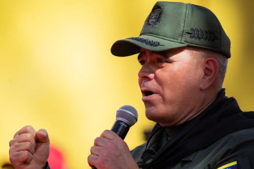La hija de Vladimir Padrino López cambia la boda civil a una locación militar