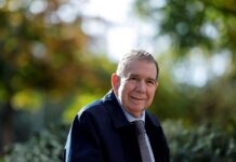 Edmundo González Urrutia recuerda el triunfo de María Corina Machado en las primarias: «El país vuelve a necesitar esa misma capacidad de movilización» Edmundo González Urrutia recuerda el triunfo de María Corina Machado en las primarias: "El país vuelve a necesitar esa misma capacidad de movilización"