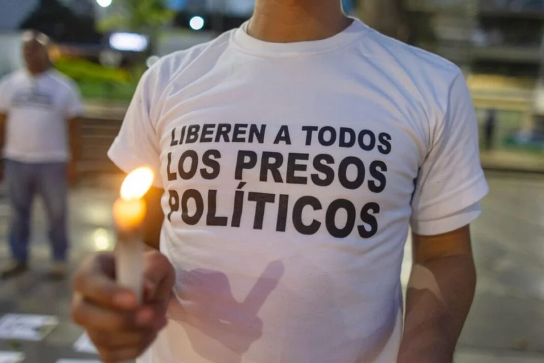 Cada 15 horas el régimen de Nicolás Maduro ejecuta una detención arbitraria Cada 15 horas el régimen de Nicolás Maduro ejecuta una detención arbitraria