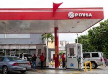 Tanqueros con nafta se devuelven tras incautación por parte de EE. UU. de cargamento de petróleo venezolano Tanqueros con nafta se devuelven tras incautación por parte de EE. UU. de cargamento de petróleo venezolano