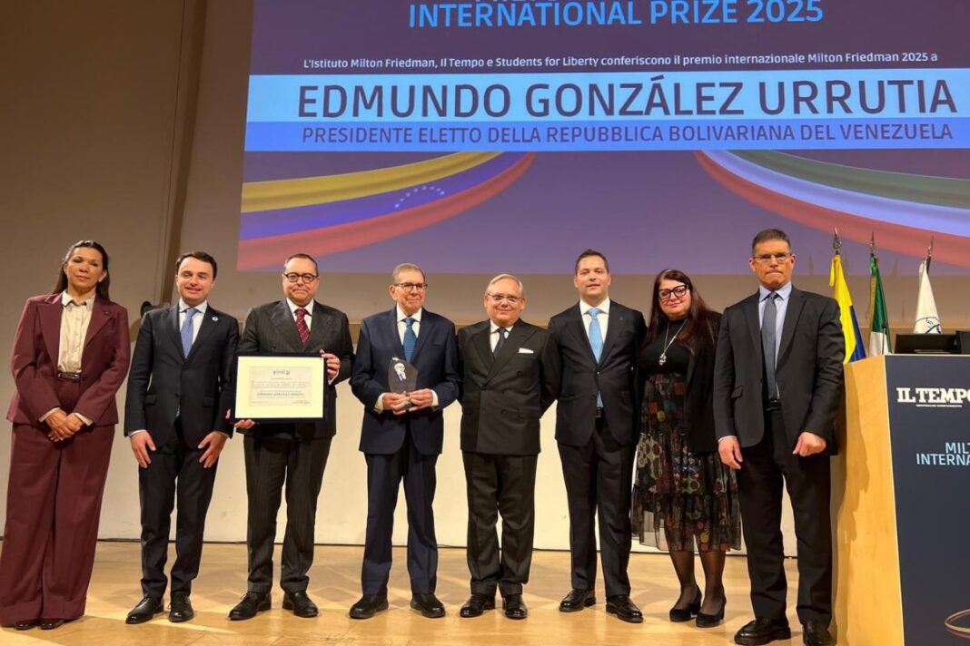 Edmundo González Urrutia recibe Premio Internacional Milton Friedman 2025