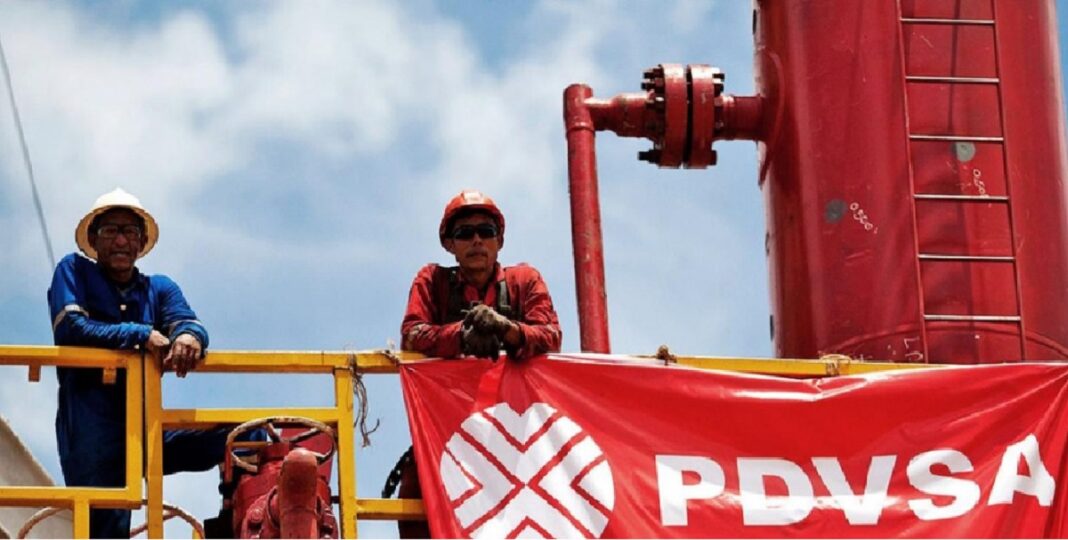 Pdvsa ofrece carga de petróleo a través de un intermediario