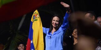 María Corina Machado evalúa acudir al TSJ para pedir que revise su inhabilitación María Corina Machado evalúa acudir al TSJ para pedir que revise su inhabilitación