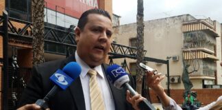 Javier Tarazona denunció ante tribunal que fue torturado por agentes del régimen de Nicolás Maduro Javier Tarazona denunció ante tribunal que fue torturado por agentes del régimen de Nicolás Maduro