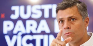 Leopoldo López considera «absurdo» que se hable de un sustituto de María Corina Machado Leopoldo López, considera "absurdo" hablar de un sustituto para María Corina Machado como candidata a las elecciones presidenciales