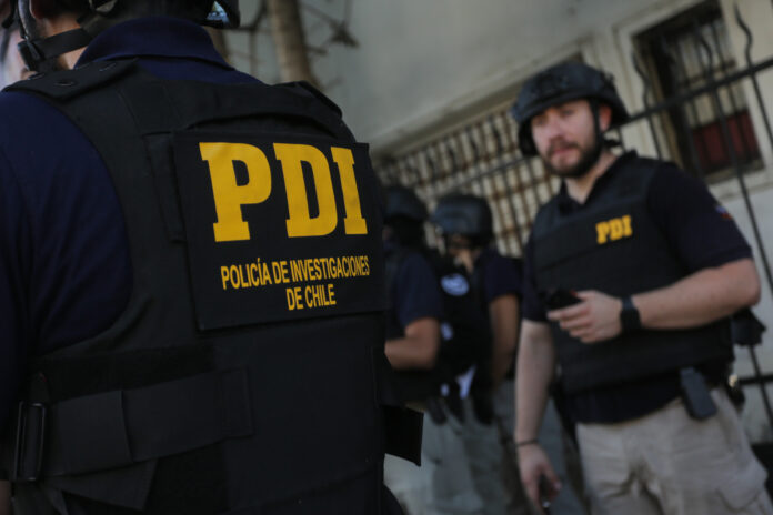 Hipótesis que se manejan en Chile sobre el secuestro de teniente Ronald Ojeda Hipótesis que se manejan en Chile sobre el secuestro de teniente Ronald Ojeda