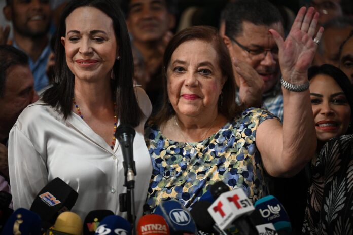 Corina Yoris: «Yo no soy la candidata de María Corina Machado, yo represento la unidad de los partidos políticos» El Mundo: Madurismo sólo acepta candidato "potable" de la oposición real a la medida de la dictadura