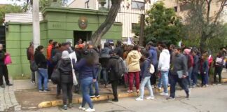 Denuncian que varios consulados y embajadas venezolanos incumplen inicio del Registro Electoral Denuncian que varios consulados y embajadas venezolanos incumplen inicio del Registro Electoral