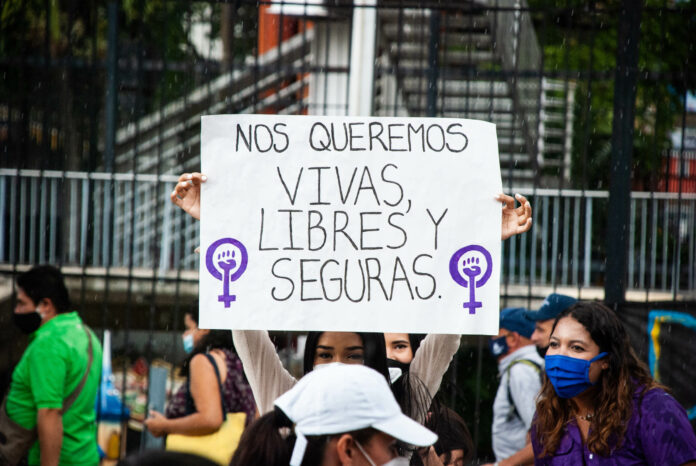 Utopix registró 11 casos de feminicidios en febrero en Venezuela Utopix registró 11 casos de feminicidios en febrero en Venezuela
