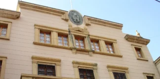 Comunidad universitaria de la ULA rechaza sentencia del TSJ que suspende elecciones en la casa de estudios Comunidad universitaria de la ULA rechaza sentencia del TSJ que suspende elecciones en la casa de estudios