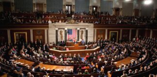 Proyecto que reactivaría ley de sanciones a Venezuela avanza en el Congreso de Estados Unidos Estados Unidos ha aprobado con una votación unánime un proyecto de ley para imponer sanciones al régimen de Nicolás Maduro