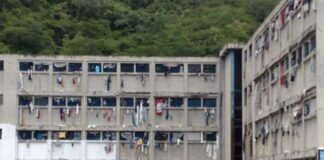 OVP: Cerca de 2 mil presos de la Comunidad Penitenciaria Fénix iniciaron una huelga OVP) ha denunciado que más de 1.800 presos de una cárcel en el estado Lara, ha comenzado una huelga pacífica