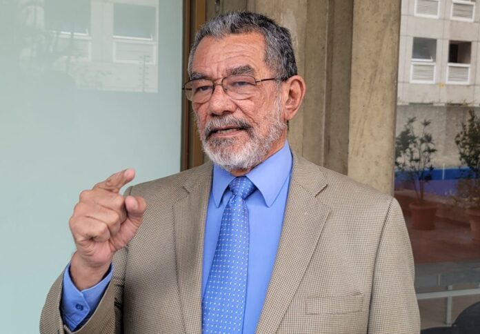 PCV presenta a Manuel Isidro Molina como su candidato presidencial PCV presenta a Manuel Isidro Molina como su candidato presidencial