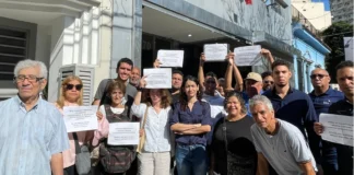 Nuevo reclamo de venezolanos en Argentina porque no les permite inscribirse al Registro Electoral para votar Nuevo reclamo de venezolanos en Argentina porque no les permite inscribirse al Registro Electoral para votar
