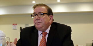 Perfil | Edmundo González Urrutia, el candidato elegido por la Unidad que se alzó el #19Abr Perfil | Edmundo González Urrutia, el candidato elegido por la Unidad que se alzó el #19Abr