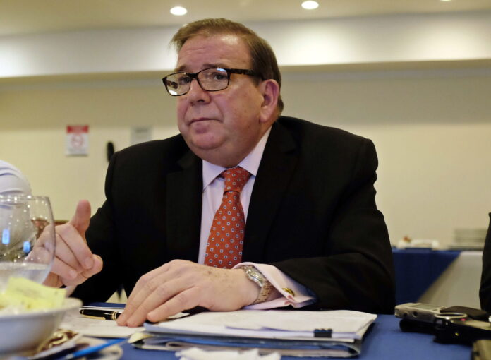 Perfil | Edmundo González Urrutia, el candidato elegido por la Unidad que se alzó el #19Abr Perfil | Edmundo González Urrutia, el candidato elegido por la Unidad que se alzó el #19Abr