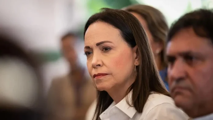 María Corina Machado responde propuesta del presidente Petro de realizar un plebiscito en Venezuela María Corina Machado responde propuesta del presidente Petro de realizar un plebiscito en Venezuela