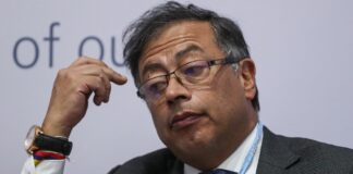 Gustavo Petro desmiente que su gobierno «exigirá pasaporte a los migrantes venezolanos» Gustavo Petro asegura que su gobierno "no exigirá pasaporte a los migrantes venezolanos"