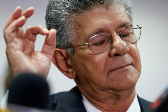 Henry Ramos Allup le recomienda a Nicolás Maduro prepararse “para perder” las presidenciales Henry Ramos Allup, expresidente de la AN, ha instado al dictador Nicolás Maduro a prepararse "para perder" las elecciones presidenciales