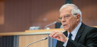 Josep Borrell: «La decisión de enviar una misión electoral a Venezuela a su debido tiempo» Josep Borrell: "La decisión de enviar una misión electoral a Venezuela a su debido tiempo"