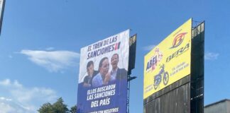 Vallas publicitarias del régimen de Maduro contra la oposición aparecen en otras ciudades de Venezuela Vallas publicitarias del régimen de Maduro contra la oposición aparecen en otras ciudades de Venezuela