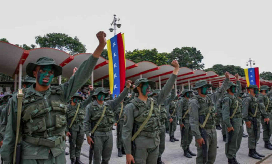Militares de diversos componentes: "Fuerza Armada de Venezuela reconocerá el triunfo opositor" Militares de diversos componentes: "Fuerza Armada de Venezuela reconocerá el triunfo opositor"