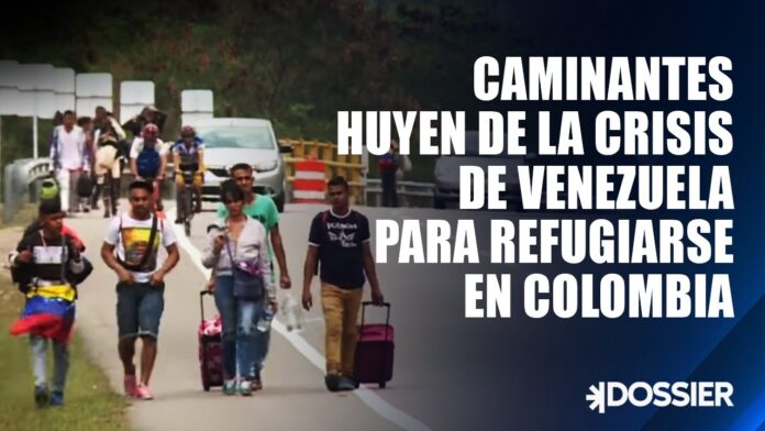 Caminantes huyen de la crisis de Venezuela para refugiarse en Colombia Caminantes huyen de la crisis de Venezuela para refugiarse en Colombia