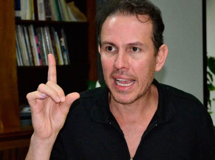 Funcionarios del régimen de Nicolás Maduro allanan la residencia del dirigente del Comando ConVzla en Carabobo Carlos Lozano Funcionarios del régimen de Nicolás Maduro allanan la residencia del dirigente del Comando ConVzla en Carabobo Carlos Lozano