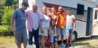 Venezolanos cruzan Europa en casa rodante para pedir elecciones presidenciales libres Venezolanos cruzan Europa en casa rodante para pedir elecciones presidenciales libres