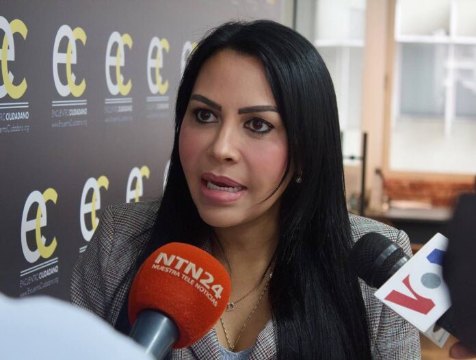 Delsa Solórzano: «No tenemos observación internacional, así que necesitamos que la observación nacional sea más fuerte, más rotunda y más contundente» Delsa Solórzano: "No tenemos observación internacional, así que necesitamos que la observación nacional sea más fuerte, más rotunda y más contundente"