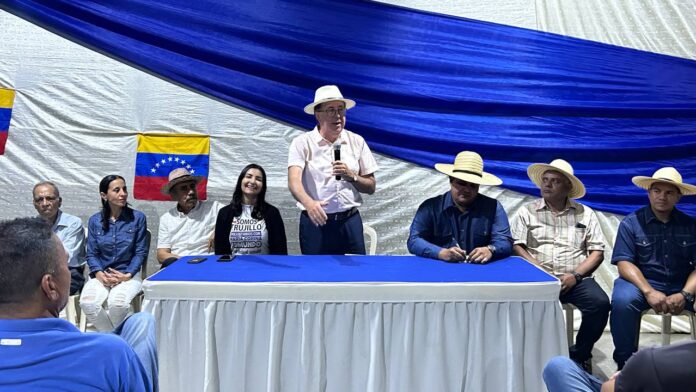 César Pérez Vivas en Trujillo: «A pocos días del #28Jul, Venezuela abrirá las puertas a la generación de riqueza para el bienestar de todos» César Pérez Vivas en Trujillo: "A pocos días del #28Jul, Venezuela abrirá las puertas a la generación de riqueza para el bienestar de todos"