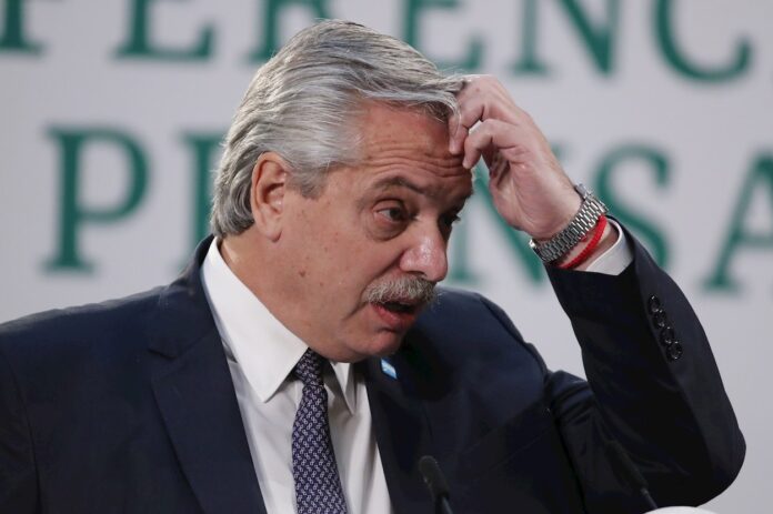 Expresidente de Argentina denuncia que régimen de Nicolás Maduro le solicitó que desistiera ser veedor electoral de la presidencial en Venezuela Alberto Fernández visitará Venezuela para elección presidencial: "Si Nicolás Maduro es derrotado, lo tiene que aceptar"