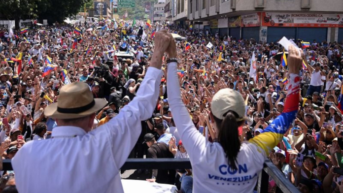 AFP: La elección presidencial en Venezuela mantiene en vilo al continente AFP: La elección presidencial en Venezuela mantienen en vilo al continente