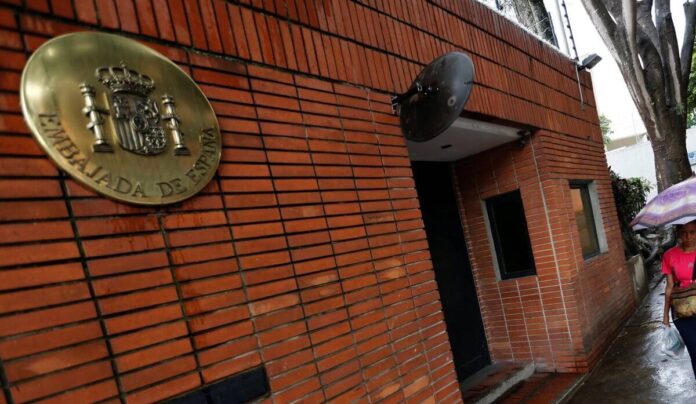 Gobierno de España trabaja sin descanso para liberar a sus dos ciudadanos detenidos en Venezuela Gobierno de España trabaja sin descanso para liberar a sus dos ciudadanos detenidos en Venezuela