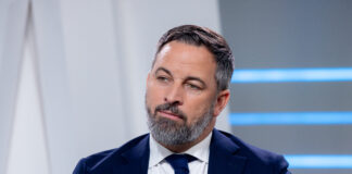 Pospuesta reunión entre Santiago Abascal y Edmundo González Urrutia prevista para este miércoles por enfermedad del líder de Vox Pospuesta reunión entre Santiago Abascal y Edmundo González Urrutia prevista para este miércoles por enfermedad del líder de Vox