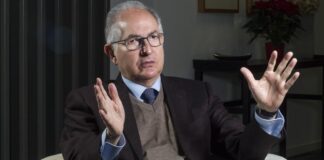 Antonio Ledezma pide presionar a Nicolás Maduro a través de la CPI para evitar sus «operaciones demenciales» en Venezuela Antonio Ledezma pide presionar a Nicolás Maduro a través de la CPI para evitar sus "operaciones demenciales" en Venezuela