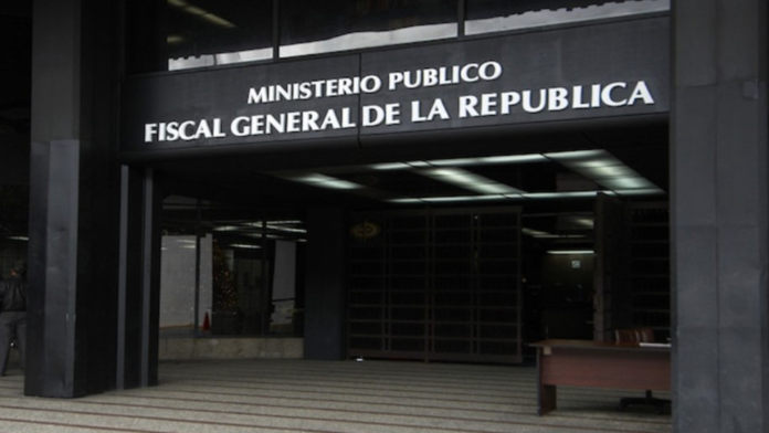 Hijo de Elvis Amoroso aspira a cargo de contralor general de la República Hijo del Elvis Amoroso aspira a cargo de contralor de la República