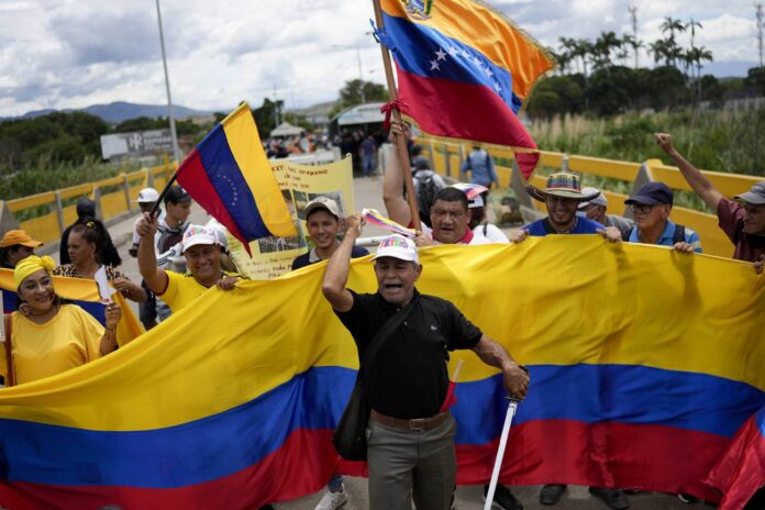 Colombia tiene estancadas casi 30 mil solicitudes de asilo y rechazó cientos después de la elección presidencial de Venezuela Colombia tiene estancadas casi 30 mil solicitudes de asilo y rechazó cientos después de la elección presidencial de Venezuela