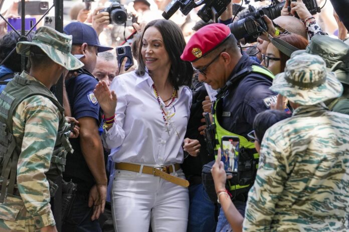 María Corina Machado exhortó a la FANB hacer respetar la soberanía popular: «Ni el CNE, ni el TSJ, ni Nicolás Maduro, han podido mostrar una sola prueba de que ganaron la elección» María Corina Machado exhortó a la FANB hacer respetar la soberanía popular: "Ni el CNE, ni el TSJ, ni Nicolás Maduro, han podido mostrar una sola prueba de que ganaron la elección"