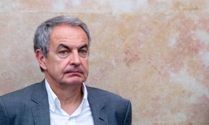 Partido Popular defiende moción parlamentaria contra Zapatero por «legitimar» al régimen de Nicolás Maduro Partido Popular defiende moción parlamentaria contra Zapatero por "legitimar" al régimen de Nicolás Maduro