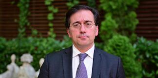 José Manuel Albares exige al régimen de Nicolás Maduro que respete a la monarquía española: «Exigimos el mismo respeto para todas nuestras instituciones» José Manuel Albares exige al régimen de Nicolás Maduro que respete a la monarquía española: "Exigimos el mismo respeto para todas nuestras instituciones"