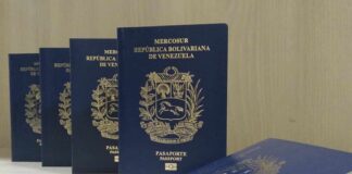 Venezolanos no pueden ingresar al país con el pasaporte vencido a pesar de no existir comunicación oficial del régimen madurista sobre esta nueva política Venezolanos no pueden ingresar al país con el pasaporte a pesar de no existir comunicación oficial del régimen madurista sobre esta nueva política